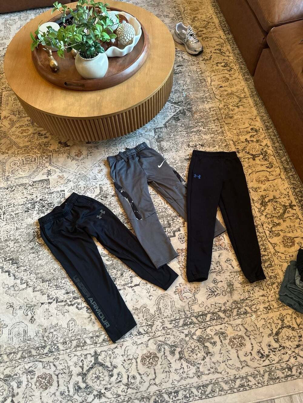 Lot of 3 Boys Athletic Joggers Nike Dri-Fit and Under Armour Size 7/YXS - Picture 2 of 8